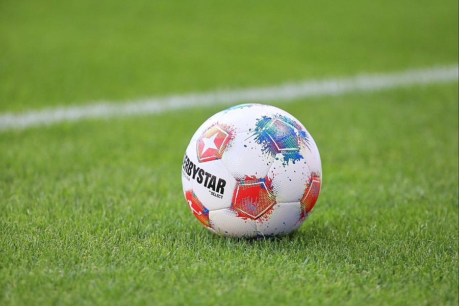Hansa Rostock finanziert Flutlichtmasten mit über einer Million Euro aus Fanaktionen