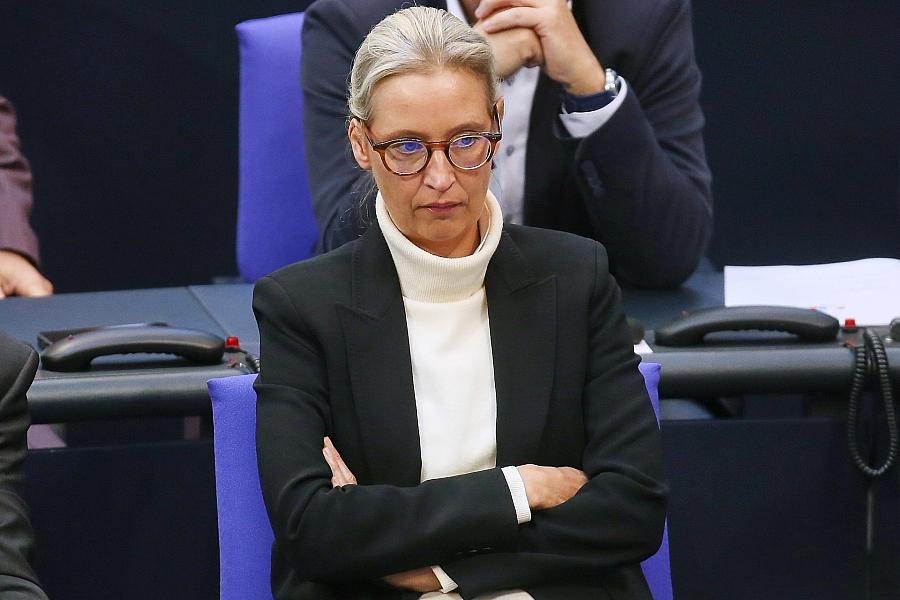 Forsa-Umfrage: AfD verliert leicht, Linke gewinnt – Merz erreicht Tiefpunkt bei Zustimmungswerten