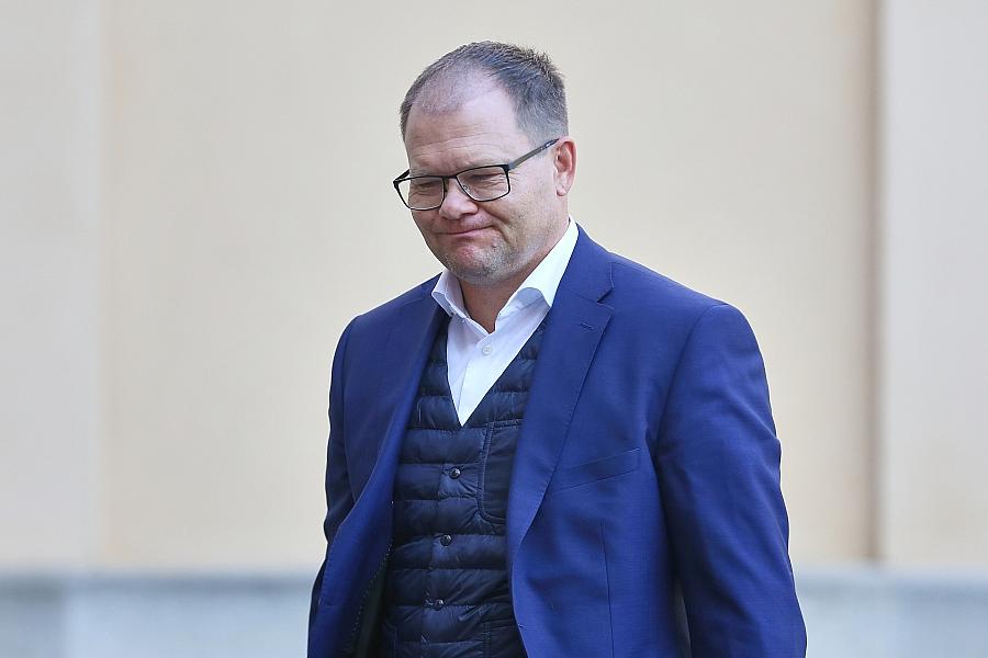 Bundesumweltminister kritisiert Umbenennungspflicht für vegetarische Fleischersatzprodukte wie Burger und Wurst