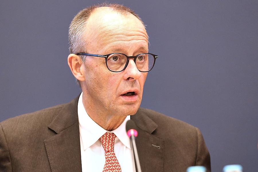 Linken-Chefin fordert Verzicht auf Gehaltserhöhung von Merz und Steinmeier
