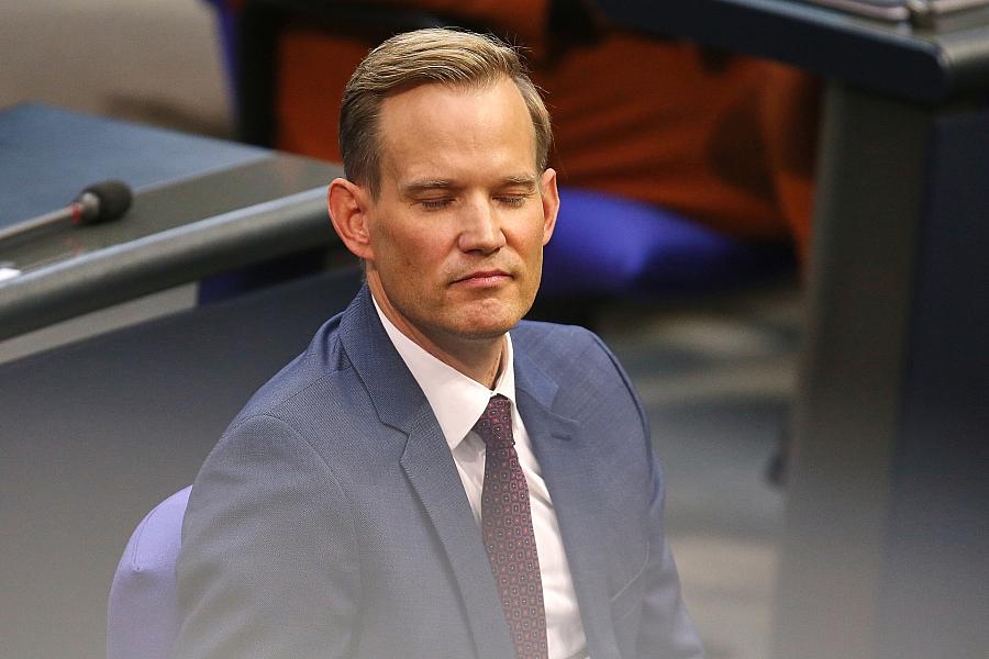 Streeck warnt vor Problemen bei Cannabis-Teillegalisierung und Medizinalcannabis-Explosion