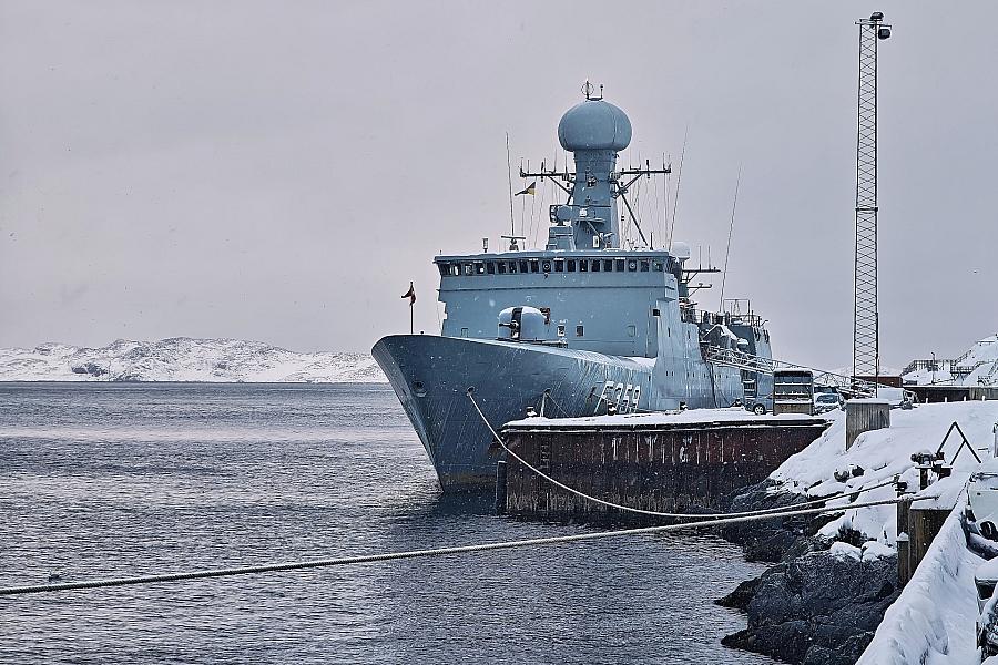Dänisches Kriegsschiff in Grönland am 19.01.2026