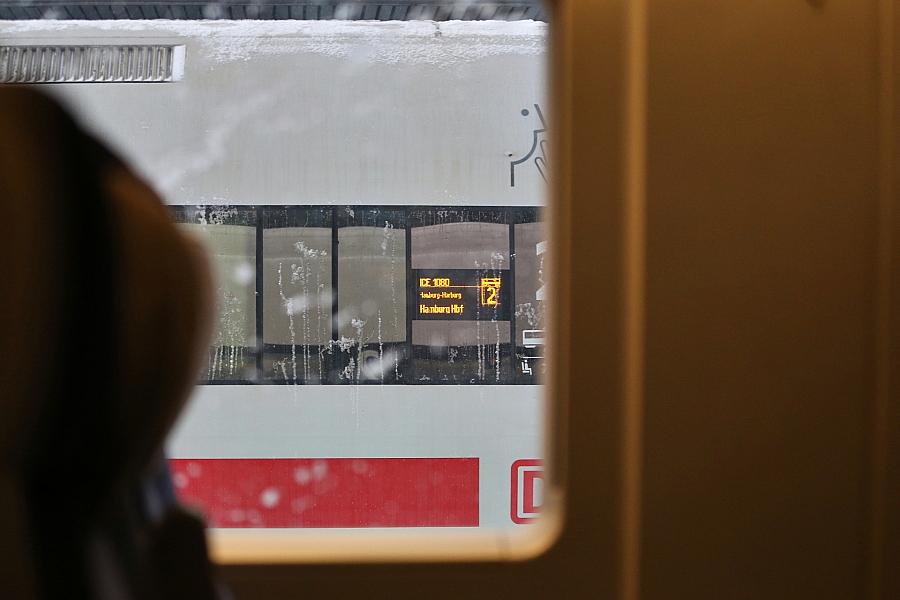 Bahnverkehr wegen Wintereinbruch heftig gestört