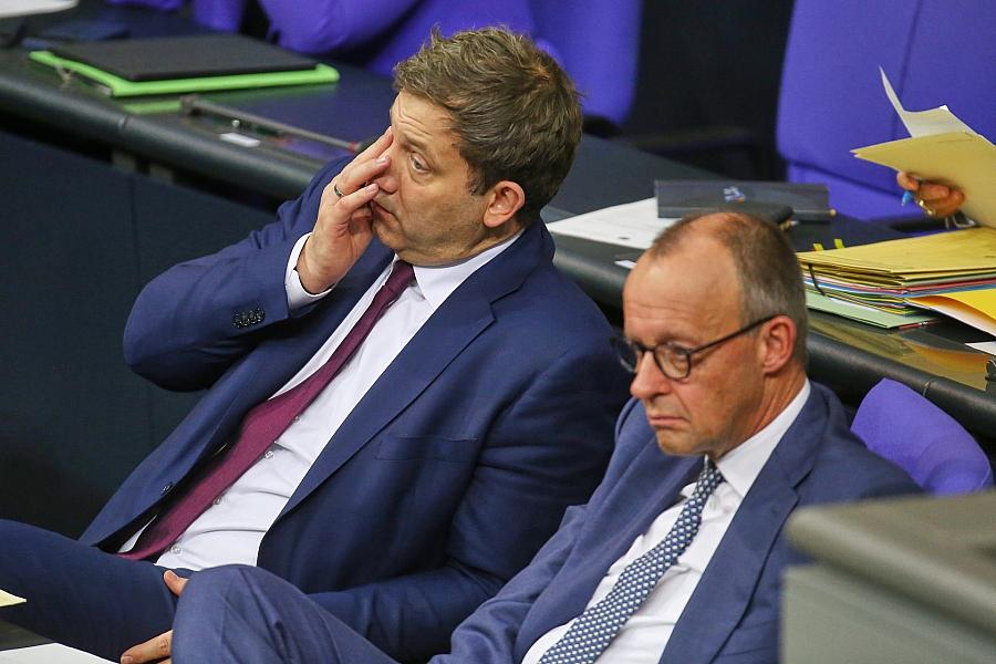 Lars Klingbeil und Friedrich Merz (Archiv)