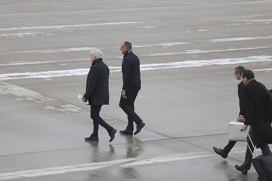 Friedrich Merz zu Reise in Golfregion aufgebrochen
