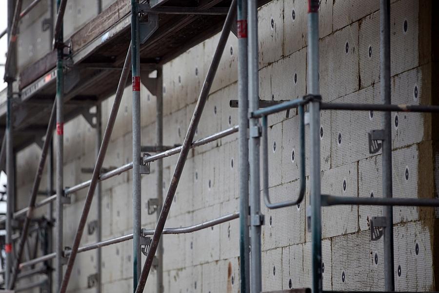 Bundesumweltminister Schneider will Klimaschutz verstärken und schlägt höhere Förderungen für Heizungstausch und Gebäudesanierung vor