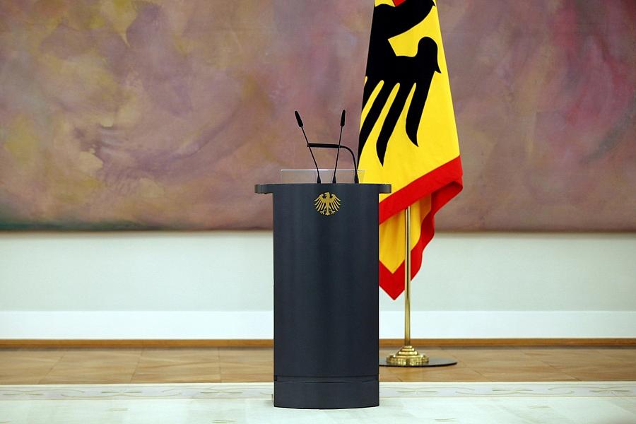 Rednerpult des Bundespräsidenten (Archiv)