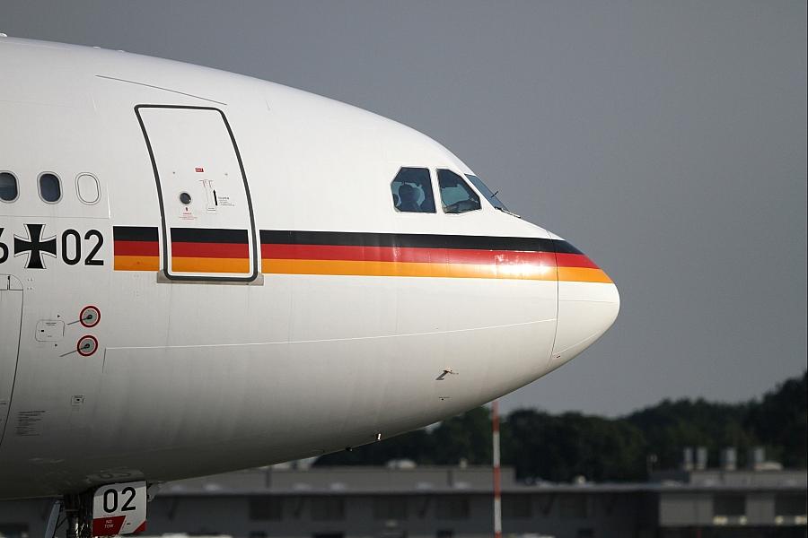 SPD begrüßt Merz-Reise zu Golfstaaten: Strategische Resilienz und realistische Außenpolitik gefordert