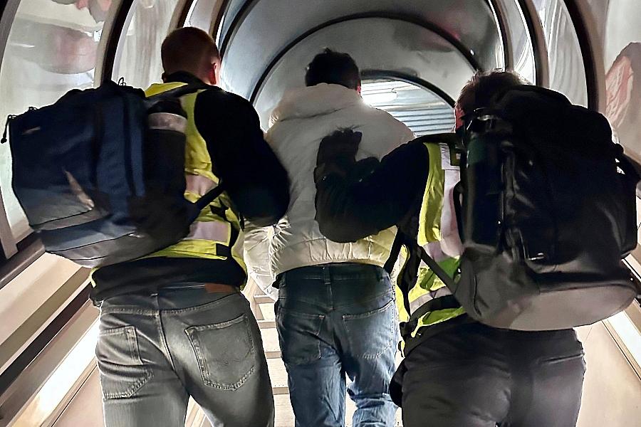 Abschiebungen 2025: Warum so viele Rückführungsversuche scheitern und welche Lösungen diskutiert werden