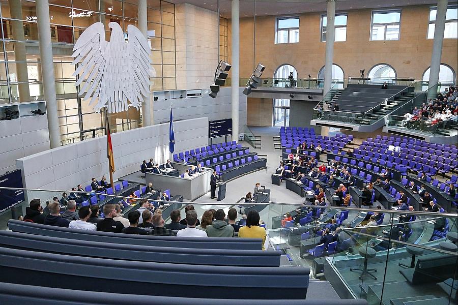 Bundestag beschließt Reform: Bürgergeld wird zu Grundsicherungsgeld mit strengeren Regeln