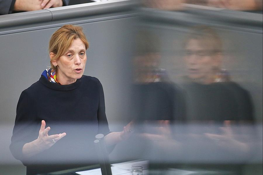 Prien will Ministerium umbenennen: Bundesministerin für Bildung, Familie, Senioren, Frauen, Jugend und Männer?