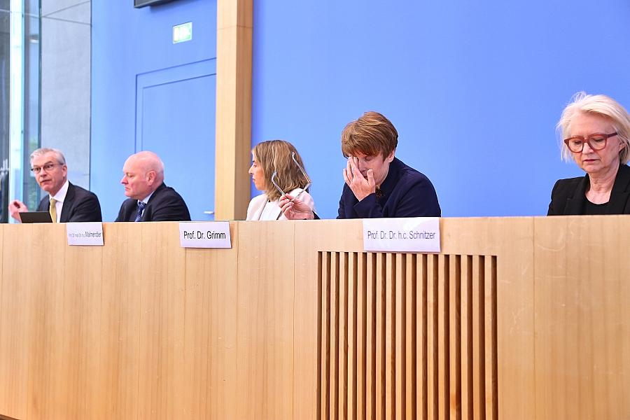 Die Wirtschaftsweisen (Archiv)