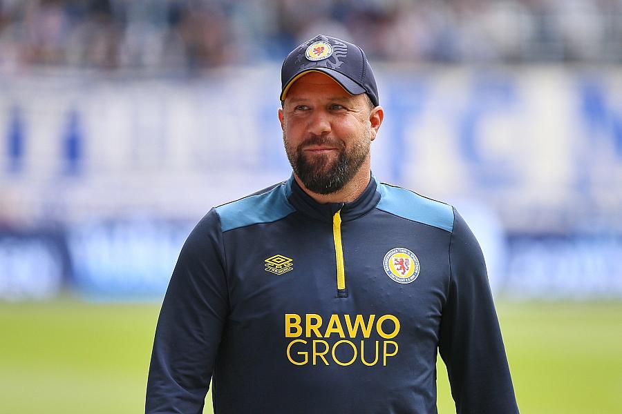 Eintracht Braunschweig stellt Trainer Backhaus frei – Nachfolge noch offen