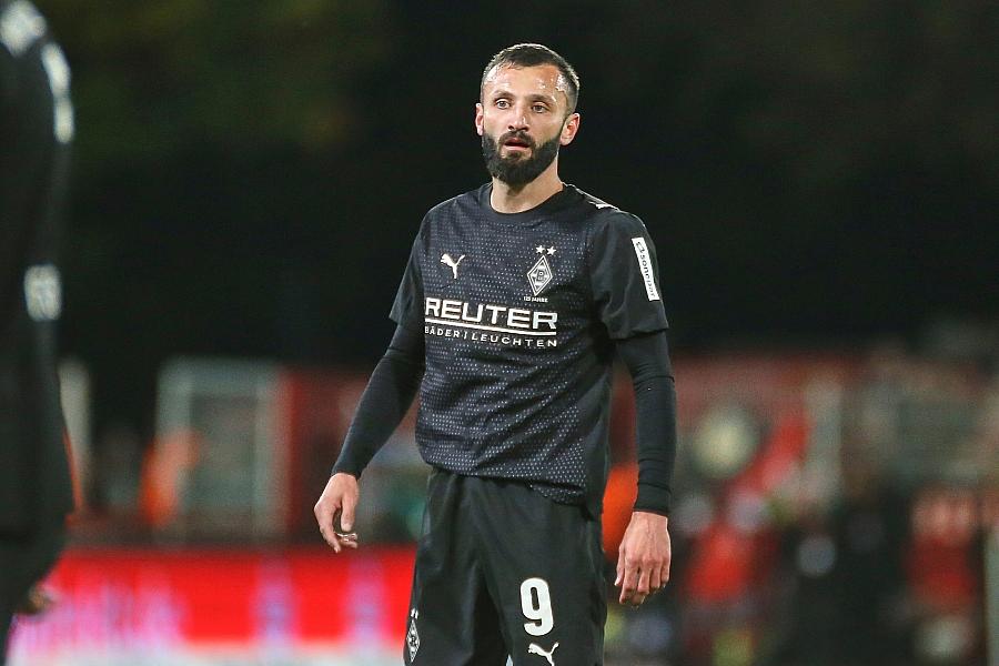 Bundesliga: Gladbach besiegt St. Pauli 2:0 und sammelt wichtige Punkte im Abstiegskampf