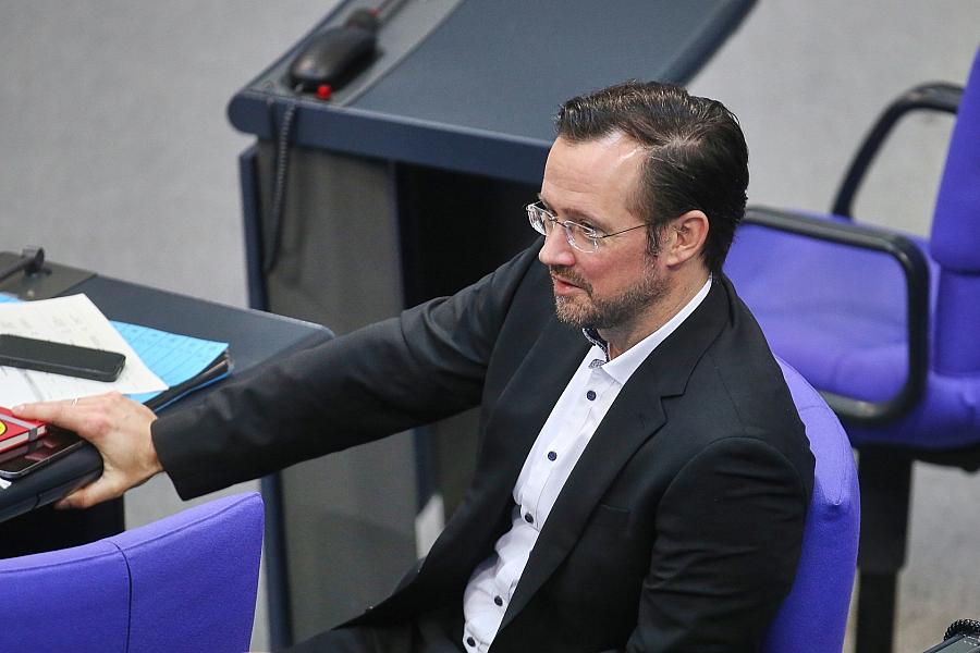 SPD kritisiert Warkens GKV-Reform als einseitig und fordert Nachbesserungen