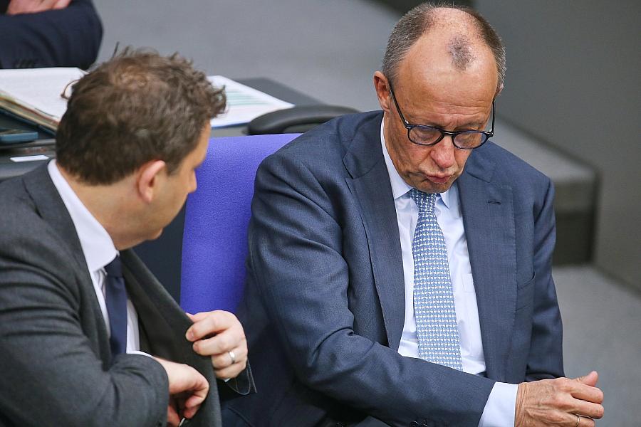 Infratest: Union und SPD verlieren deutlich – AfD bei 25 Prozent