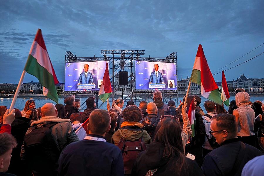 Ungarn-Wahl: Péter Magyar zeigt sich vorsichtig optimistisch