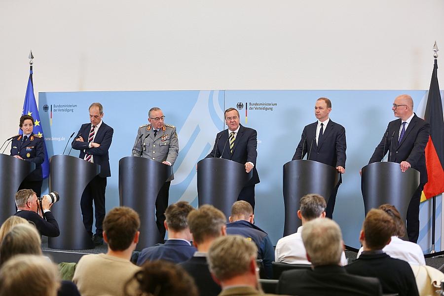 Bundeswehr-Reform: Pistorius stellt neue Militärstrategie mit Fokus auf Landesverteidigung vor