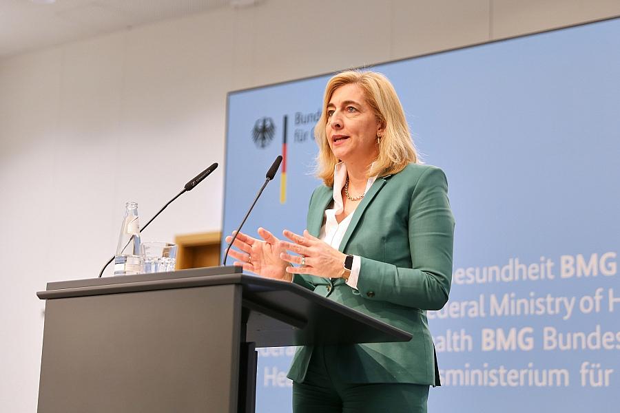 Kabinett macht weg für Warkens Reform der Notfallversorgung frei