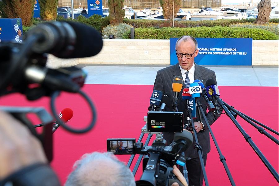 EU gibt 90-Milliarden-Darlehen für Ukraine frei – Merz begrüßt Entscheidung nach Ungarns Blockade