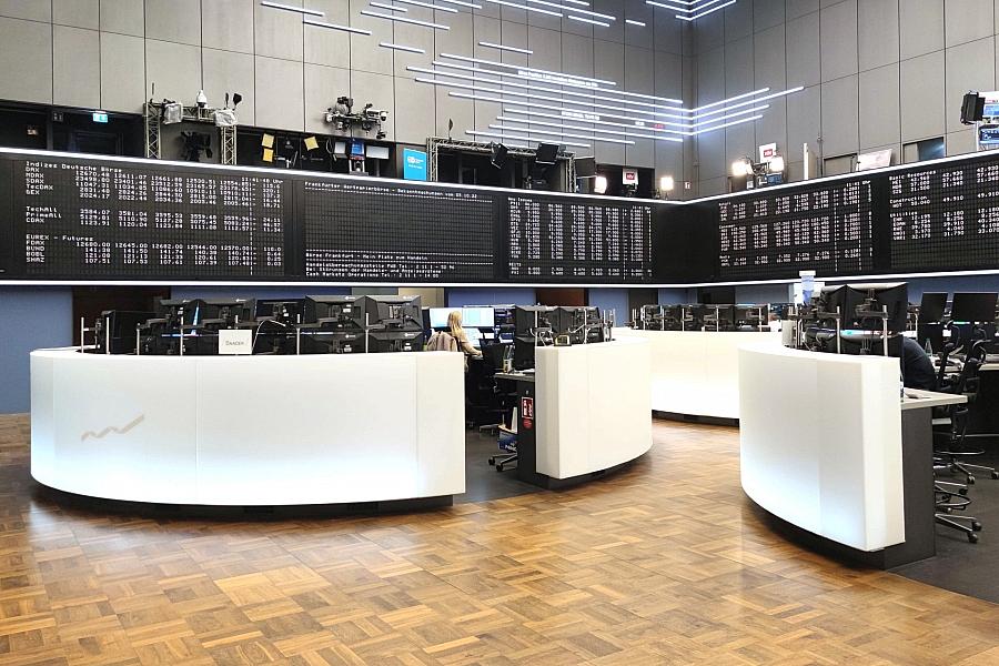 Dax steigt kräftig um 5,1 Prozent trotz „Bremsspuren“ in der deutschen Wirtschaft