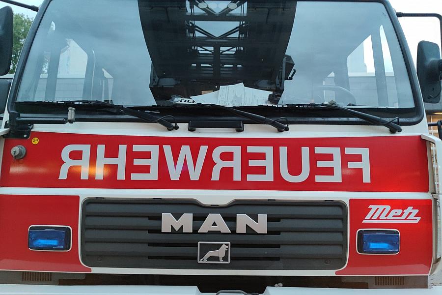 Acht Verletzte nach Kellerbrand in Hennigsdorf