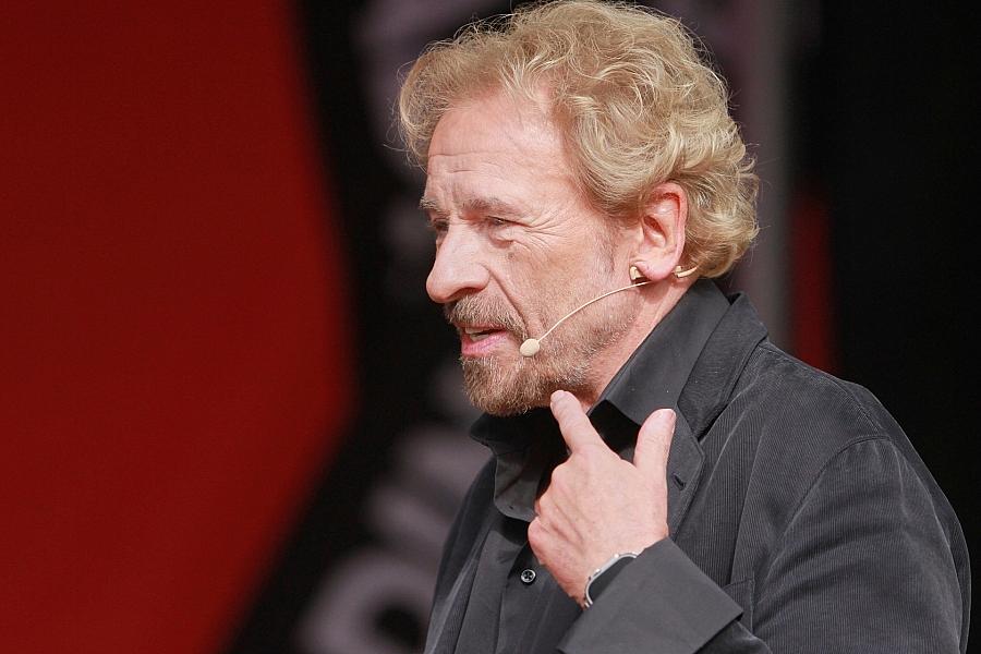 Krebserkrankung: Thomas Gottschalk sagt Auftritt bei Preisverleihung ab – Comeback verschoben