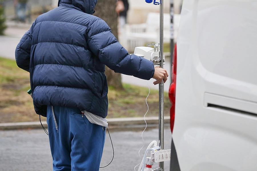 DGB-Chefin Fahimi attackiert Sparpläne von Gesundheitsministerin Warken