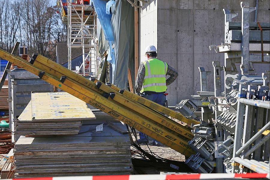 Erwerbstätigenzahl in Deutschland im April 2026 nahezu stabil bei 45,61 Millionen