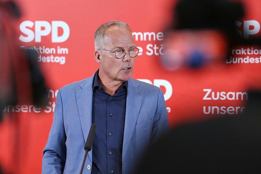 SPD-Fraktionschef Miersch sieht Demokratie in Gefahr