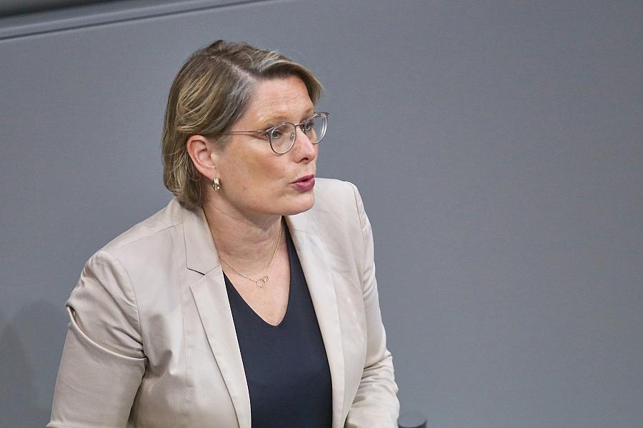 Häusliche Gewalt: Justizministerin Hubig legt Gesetzentwurf für schnellere Scheidung vor