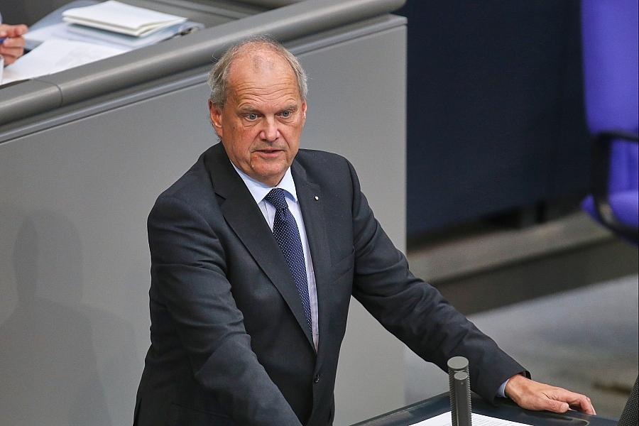 CDU-Finanzexperte Güntzler signalisiert Kompromissbereitschaft bei der Reichensteuer und will Mitte entlasten