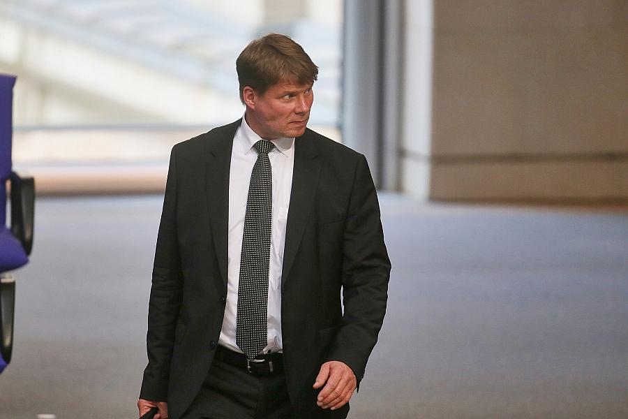 Mehrere AfD-Funktionäre wollen Anfang Juni zu Putins Wirtschaftsforum in St. Petersburg reisen