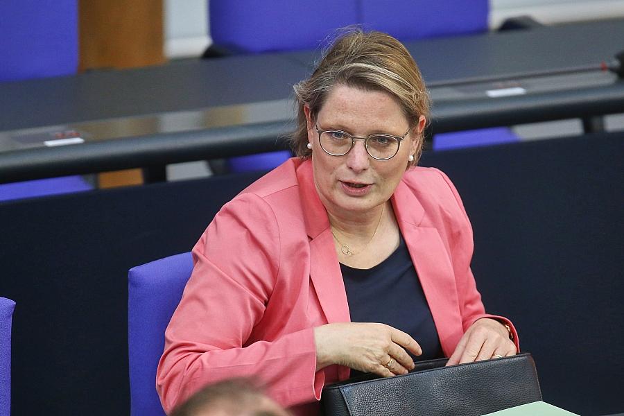 140-Millionen-Euro-Projekt: SPD-Ministerin Hubig bringt Neubauten für Stiftung Forum Recht in Karlsruhe und Leipzig auf den Weg