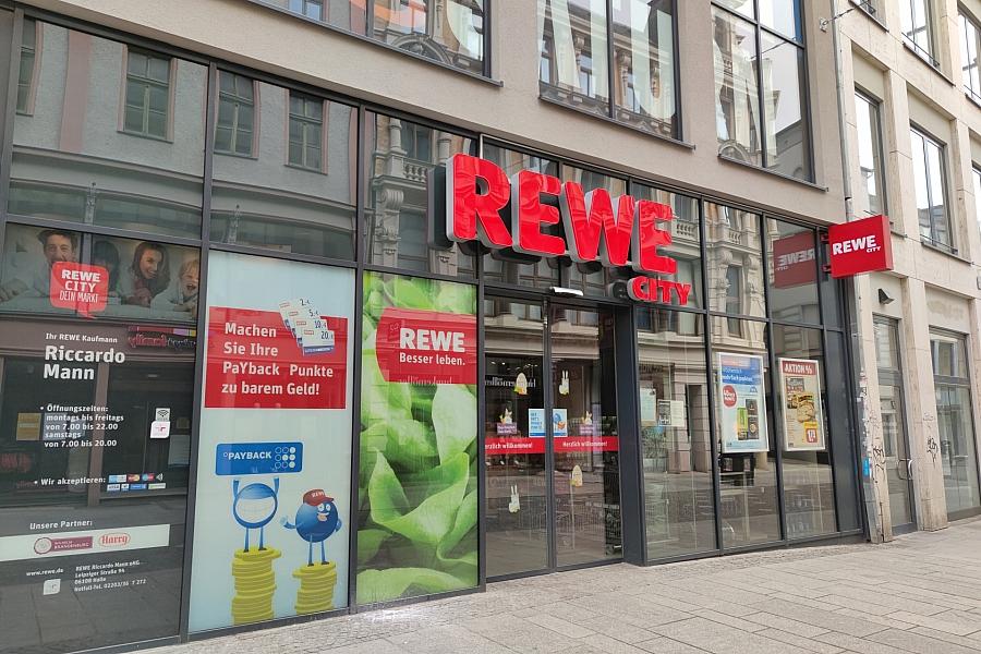 Rewe-Chef Souque kritisiert Lindt und Mondelez: Preise für Schokolade trotz sinkender Rohstoffkosten erhöht