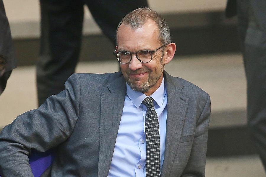 Verteidigungsausschuss-Vorsitzender Röwekamp: Möglicher US-Truppenabzug ist kein Grund zur Panik, aber ein Weckruf für mehr Eigenverantwortung