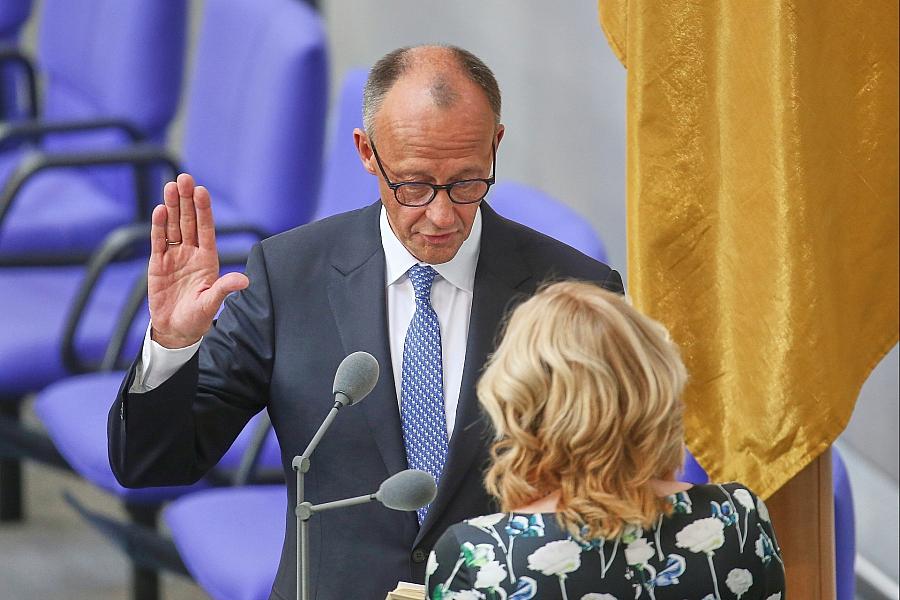 Forsa-Umfrage nach einem Jahr: Zustimmung zur schwarz-roten Bundesregierung bricht auf 11 Prozent ein