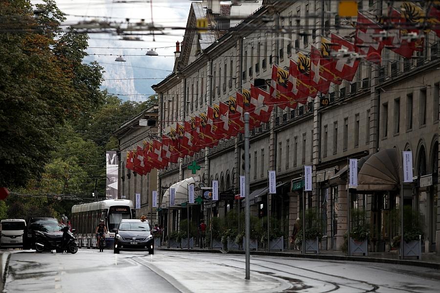 Schweiz bleibt beliebtester Wohnort für Deutsche im europäischen Ausland – Österreich und Spanien folgen