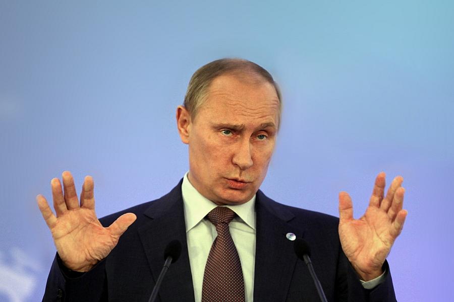 CDU-Außenexperte Röttgen: Putin bei Militärparade unter Druck – Ukraine im Vorteil