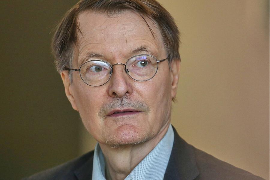 Ex-Gesundheitsminister Lauterbach: Staat muss Impfstoffforschung gegen Ebola vorantreiben