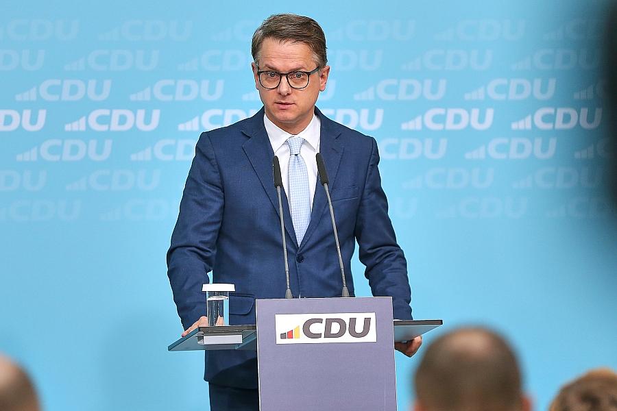 CDU-Generalsekretär: Bürgergeld für flüchtige Kriminelle streichen