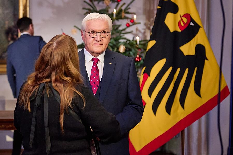 Umfrage zur Bundespräsidentenwahl 2027: Mehrheit der Frauen ist Geschlecht der Kandidaten egal