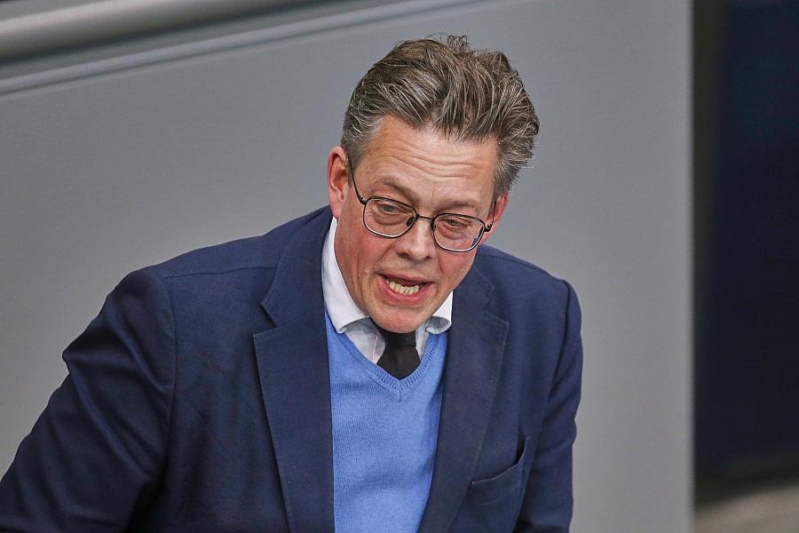 EU-weites Waffenregister gefordert: Grünen-Politiker warnt vor illegalem Waffenhandel aus der Ukraine