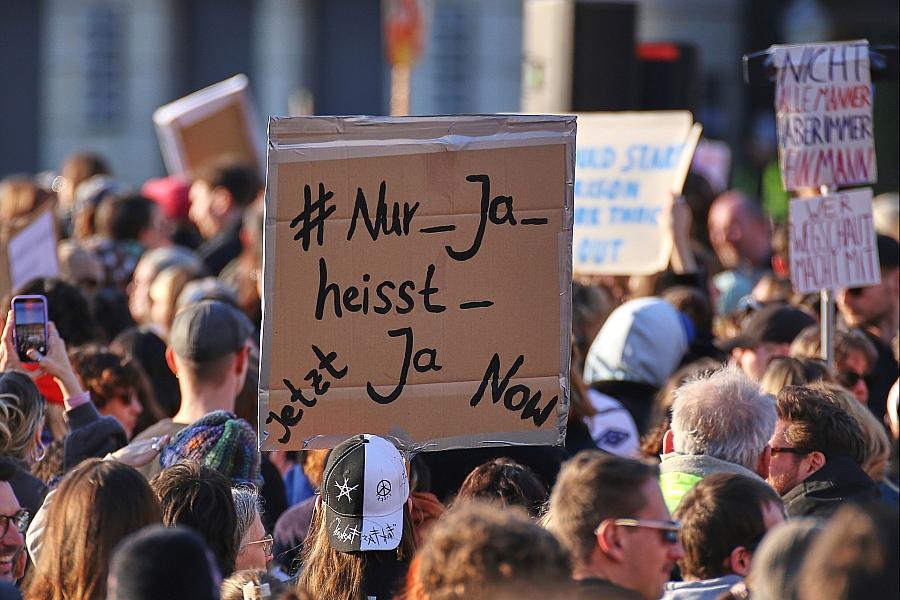 Sexualstrafrecht: Junge Union und Jusos unterstützen Verschärfung zu Ja-heißt-Ja-Modell