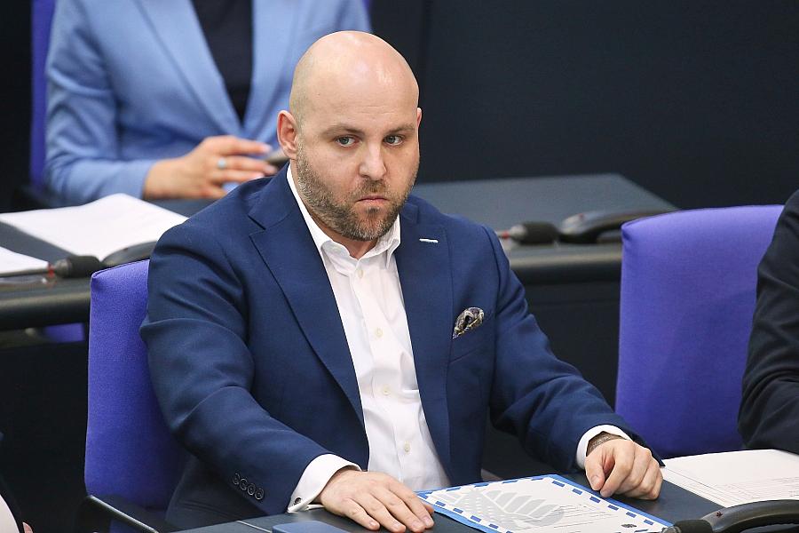 AfD-Außenpolitiker Frohnmaier: Russland-Reise mit Parteispitze abgestimmt