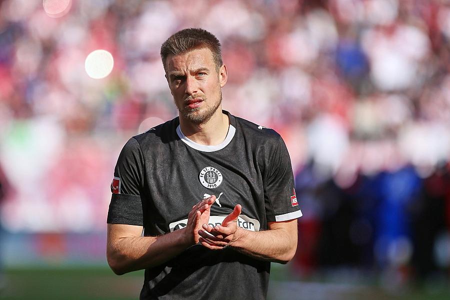 FC St. Pauli gibt Innenverteidiger Hauke Wahl an Ligakonkurrenten VfL Wolfsburg ab
