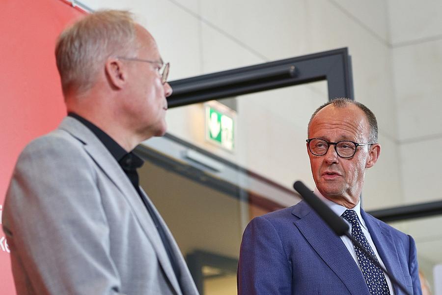 Koalition rückt zusammen: Kanzler Merz bietet SPD-Fraktionschef Miersch das Du an
