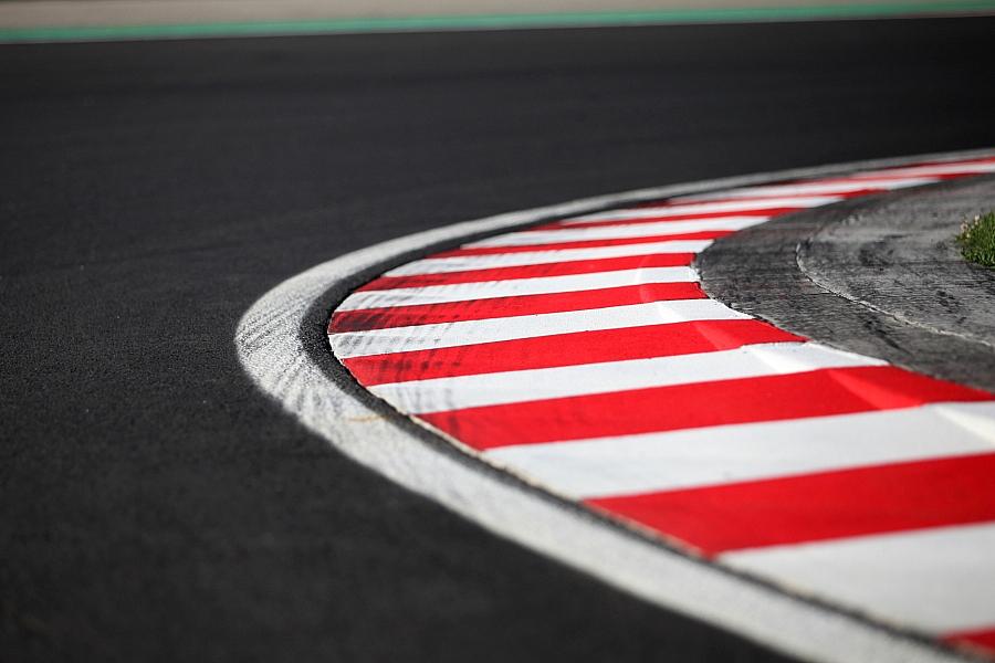 Lewis Hamilton feiert ersten Ferrari-Sieg beim F1-Rennen in Barcelona