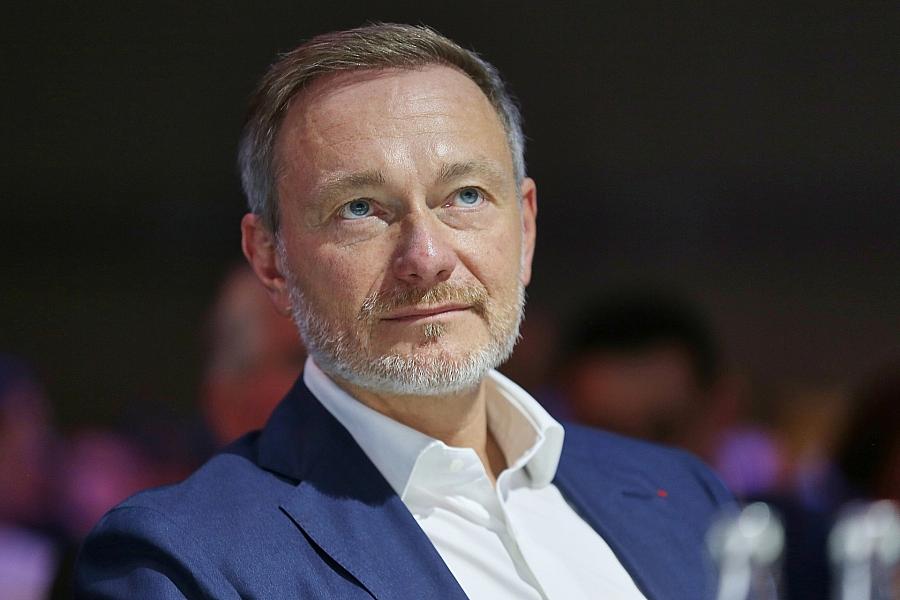Ex-Finanzminister Lindner attackiert Kanzler Merz: „Was hat Friedrich Merz früher beruflich gemacht?“