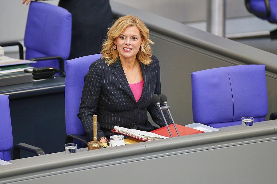 Bundestagspräsidentin Klöckner kritisiert Regierung: Anfragen von Abgeordneten werden zu spät beantwortet